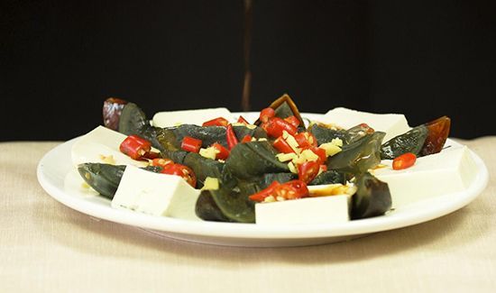 皮蛋豆腐的做法