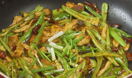 辣椒炒肉的做法
