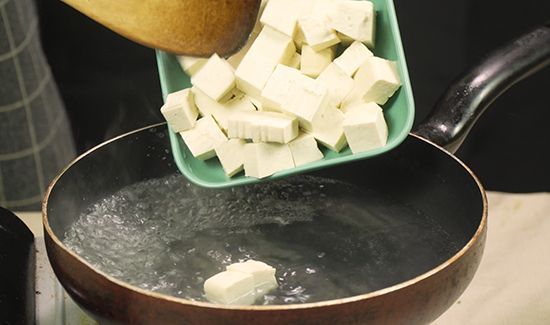 小葱拌豆腐的做法
