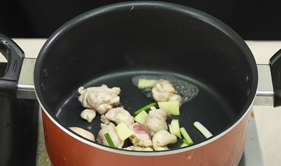 鸡汤怎么炖好喝又营养