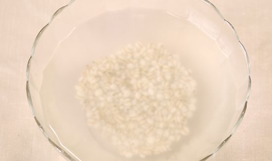 红豆薏米水的做法