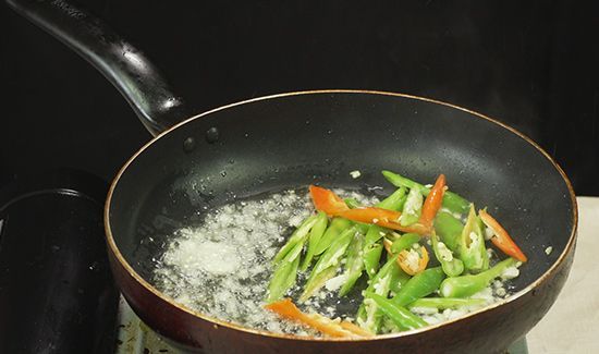 尖椒干豆腐的做法