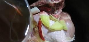 怎么做卤鸡腿（好吃不费力！）