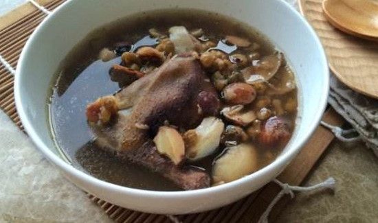 鸽子汤怎么炖不上火