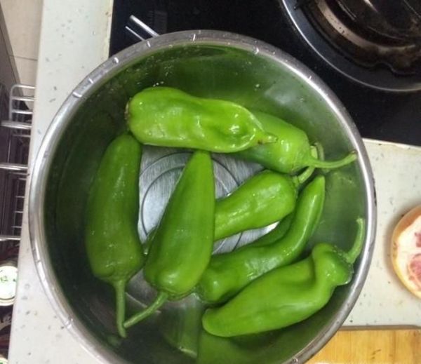 家庭自制泡糖醋辣椒的做法
