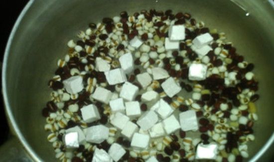 红豆薏米茯苓水怎么煮去湿气
