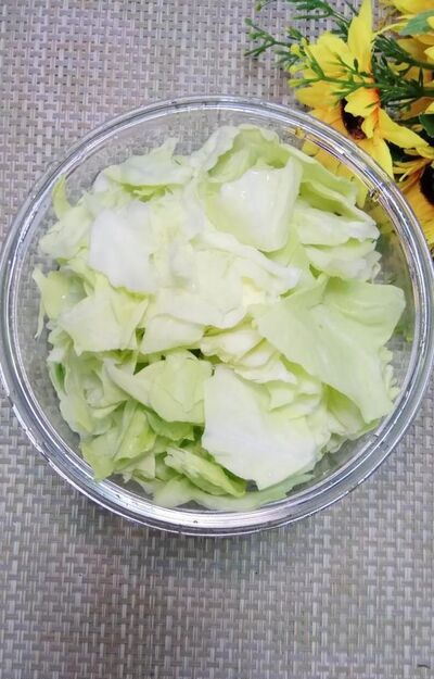 怎样做美味的花生米手撕包菜?