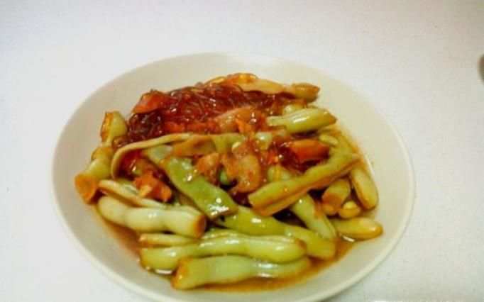 芸豆五花肉炖粉丝的家常做法