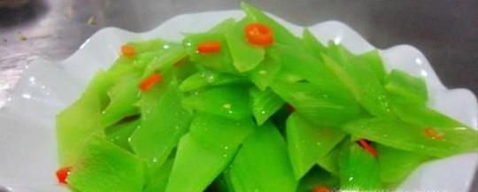 清炒莴苣片的做法