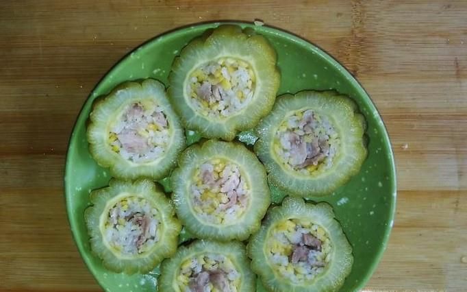 好吃的糯米镶苦瓜的做法