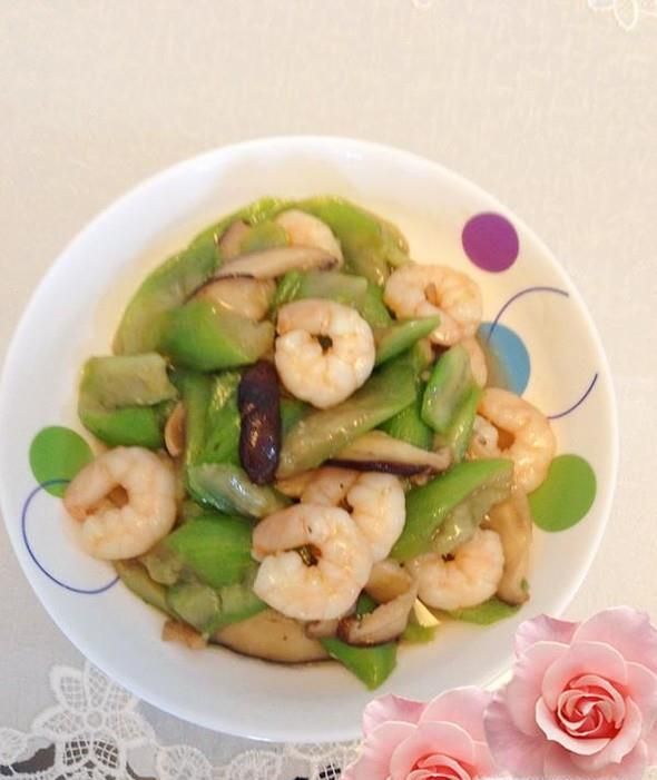 丝瓜香菇炒虾仁的家常做法