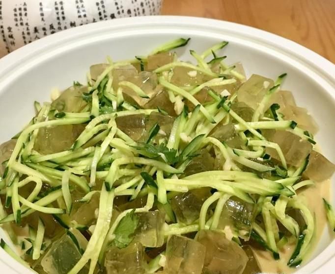 黄瓜丝拌凉粉的家常做法