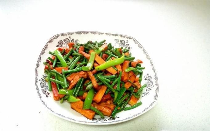 素鸡炒豇豆的家常做法