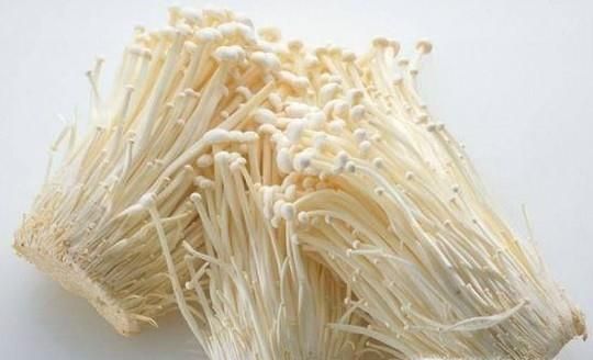 家常酱炒金针菇的做法