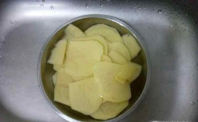 锡纸土豆片的做法