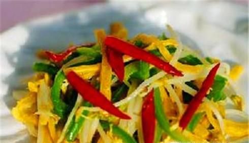 豆芽炒饼的家常做法