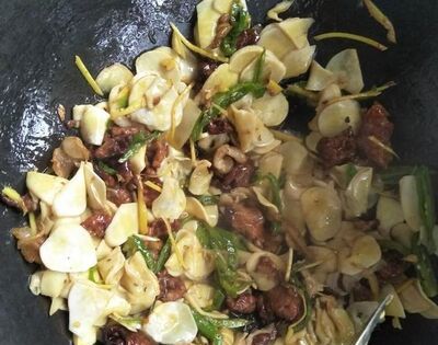 棒菇炒鲜肉做法