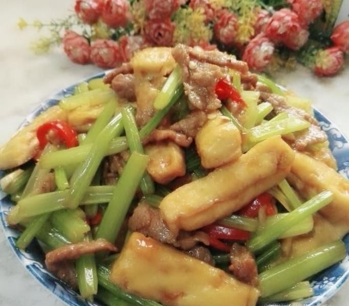 豆干芹菜炒肉怎么做好吃