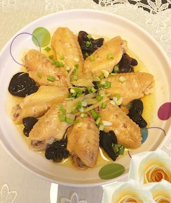 清蒸木耳鸡翅的家常做法
