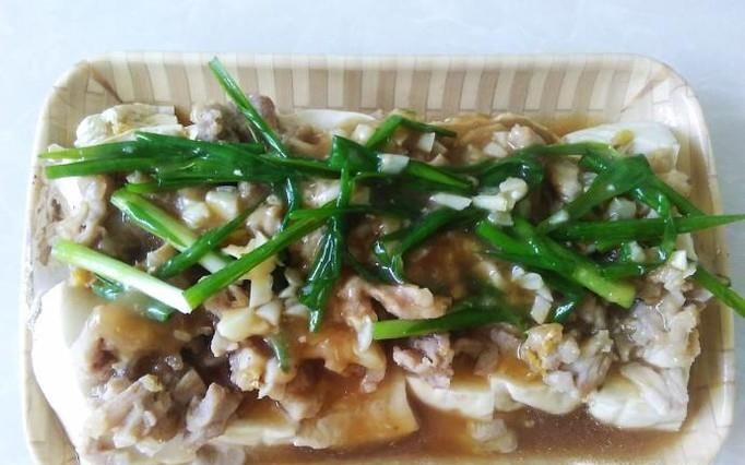 肉丁蒸豆腐的做法