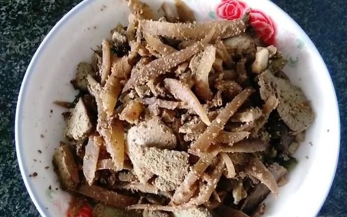 怎么做酸辣猪肝?