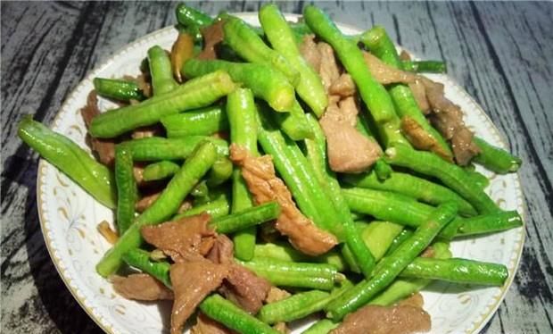 长豆角炒肉的家常做法