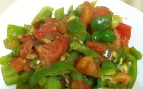 青椒炒西红柿------营养美味