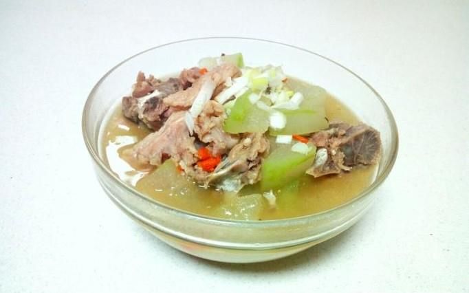 羊脊骨炖冬瓜的做法