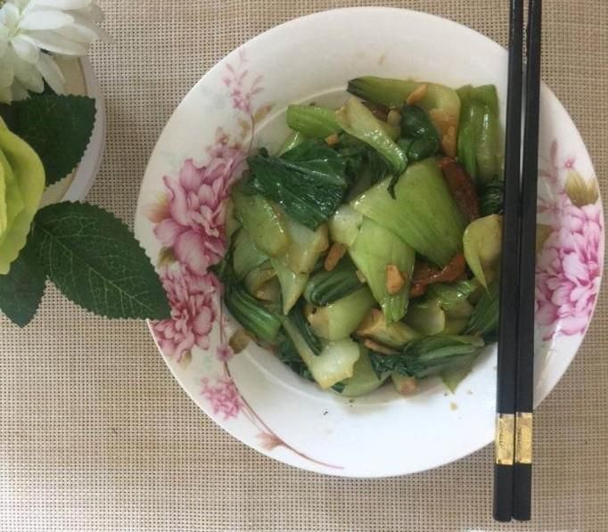 小白菜如何炒才好吃？
