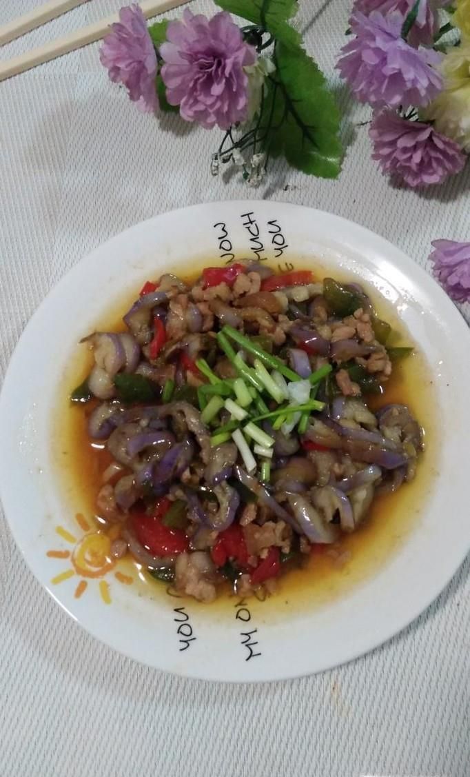怎样做美味的茄子炒肉？