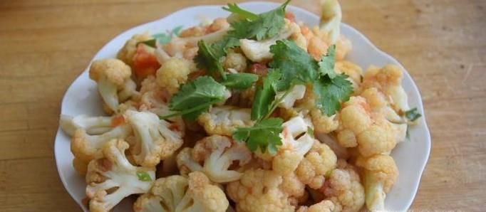 西红柿炒花菜的家常菜做法