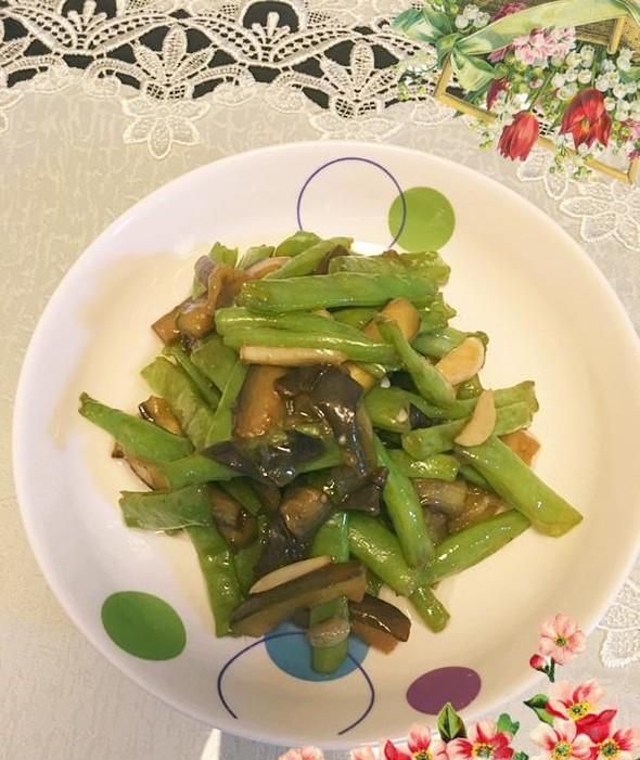 蚝油豆角茄子的家常做法