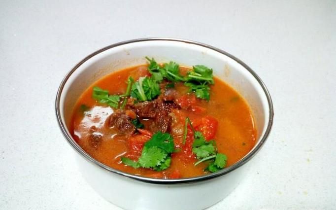 牛腩炖西红柿的家常做法