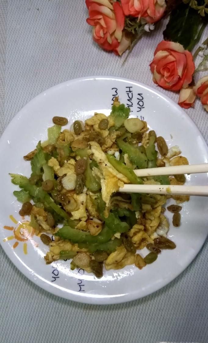 怎样做美味的苦瓜炒蛋？