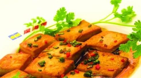 外酥内嫩的水豆腐做法