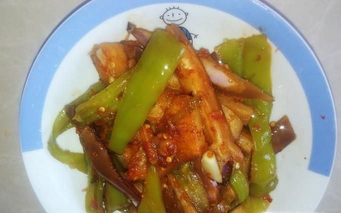 炒酸辣青椒茄瓜的做法