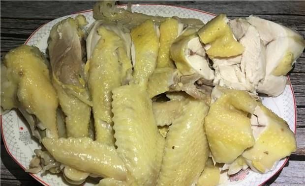 广东白斩鸡的家常做法