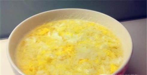 开水冲鸡蛋的做法