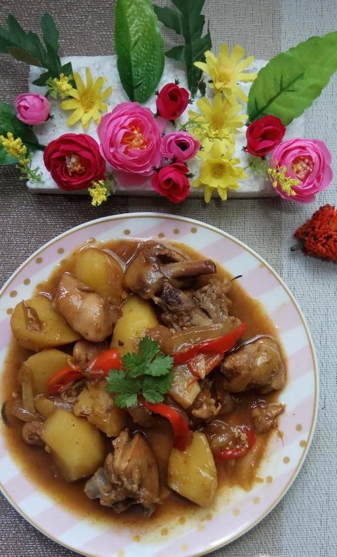 怎样做美味的红烧土豆鸡腿？