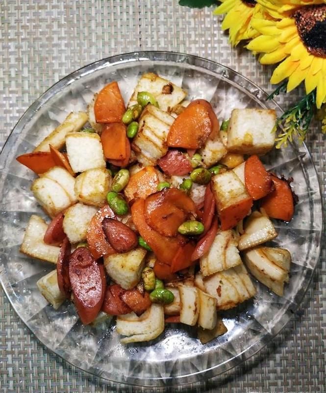 怎样做美味的毛豆胡萝卜炒馍？