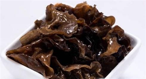 木耳炒肉的家常做法  怎么做