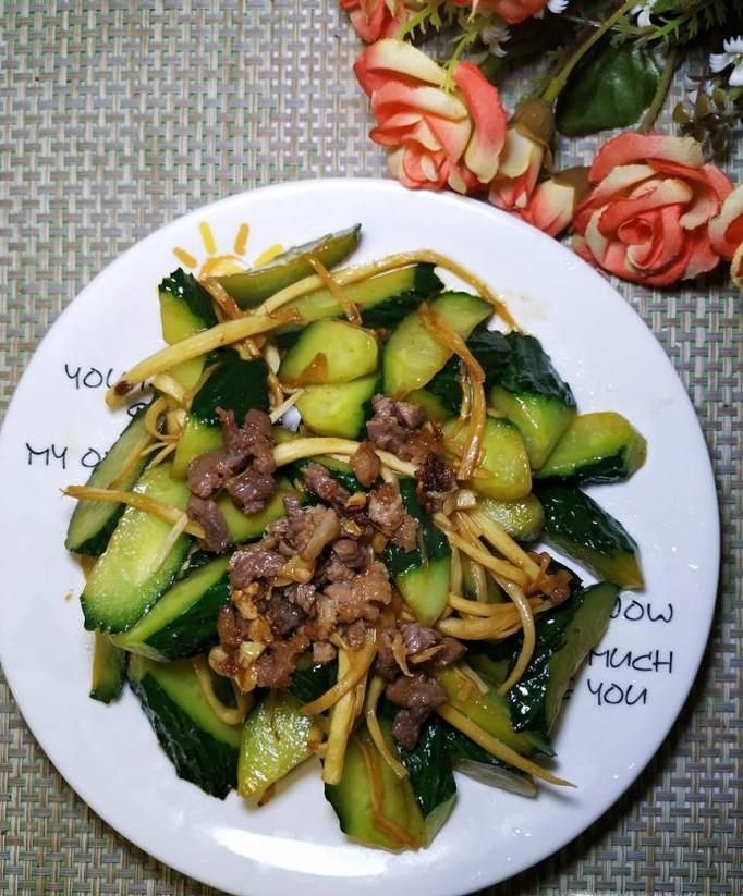 怎样做美味的黄瓜茭白炒牛肉末?