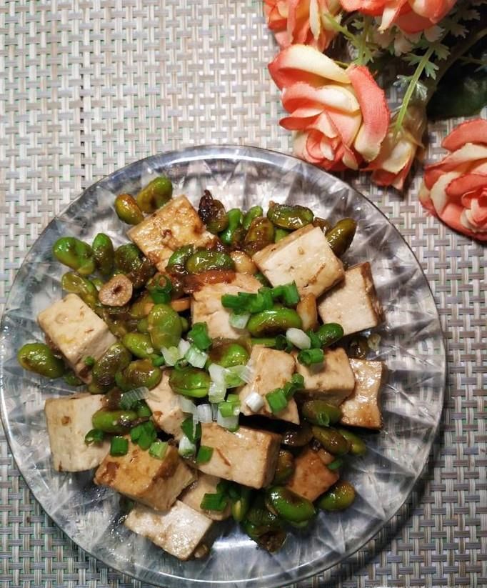 怎样做美味的毛豆烧豆腐?