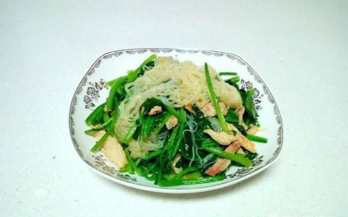 肉炒菠菜粉丝的家常做法