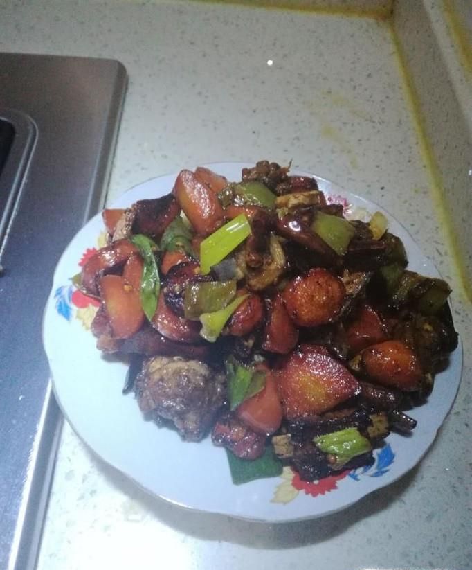 怎么做胡萝卜烧排骨?