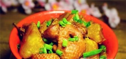 鸡肉炖土豆怎么做