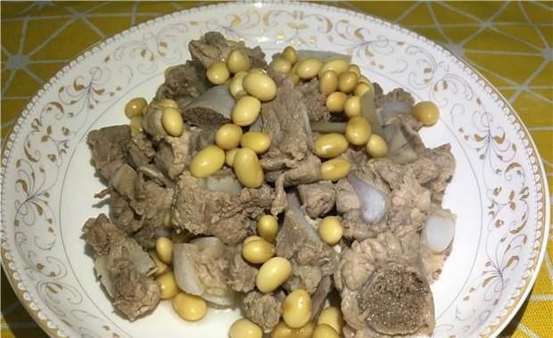 排骨炖黄豆怎么做呢?