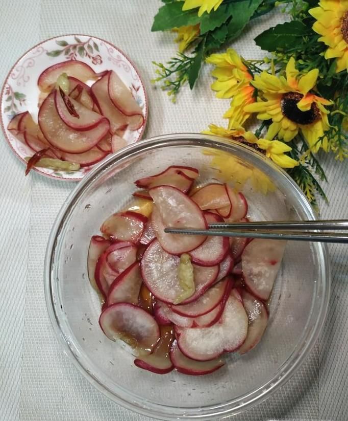 怎样快速腌美味的红皮萝卜？