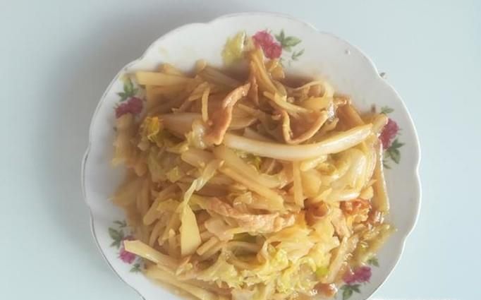 里脊肉炒青麻叶土豆丝的做法