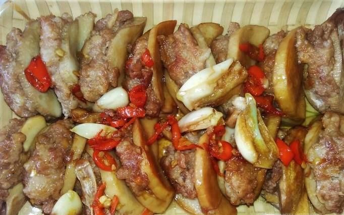 肉饼镶杏鲍菇的做法